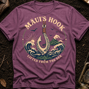 Māui fishhook — berry (WS_mockup1 1)