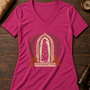 Kurangaituku Gate Women's V-Neck Tee — berry